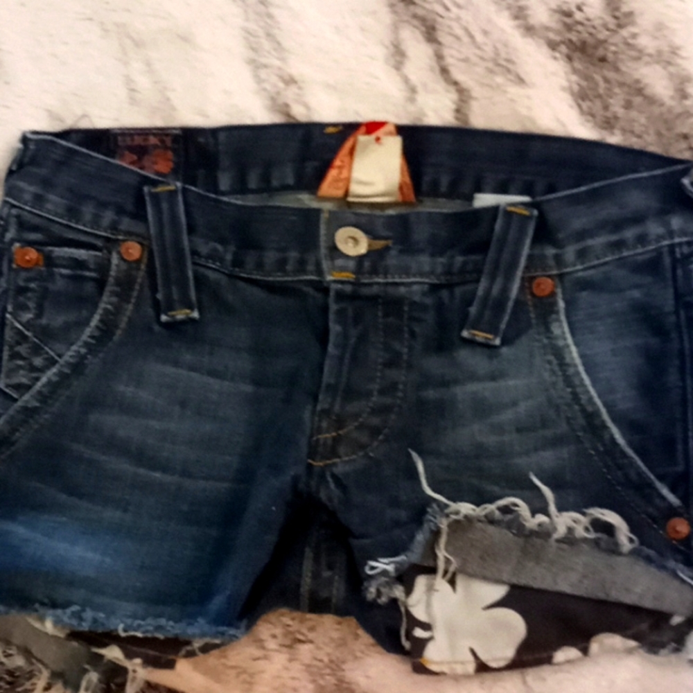 Size 0 lucky brand shorts